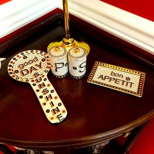 Anthropology spoon rest. Salt & Pepper shaker.